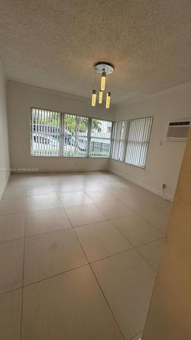 9241 Collins 1, Surfside, FL 33154