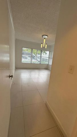 9241 Collins 1, Surfside, FL 33154