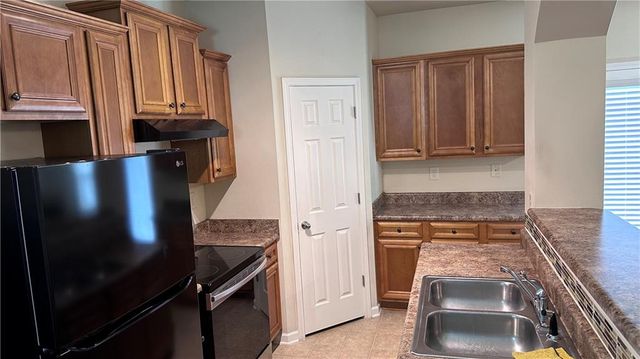 283 Oakland Hills Way, Lawrenceville, GA 30044