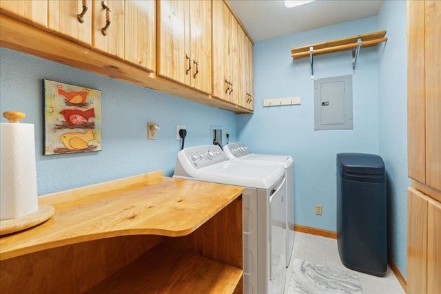 1442 CHENA RIDGE ROAD, Fairbanks, AK 99709