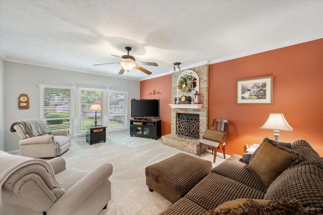 1817 Altacrest Drive, Grapevine, TX 76051