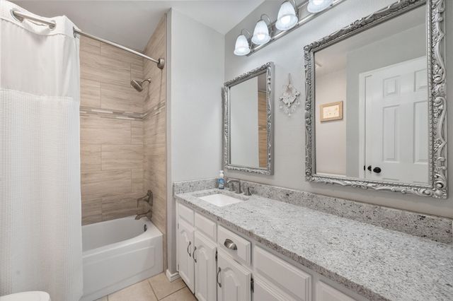 1817 Altacrest Drive, Grapevine, TX 76051