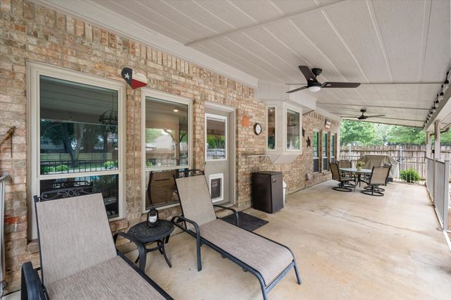 1817 Altacrest Drive, Grapevine, TX 76051