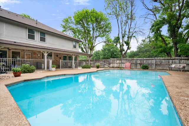 1817 Altacrest Drive, Grapevine, TX 76051