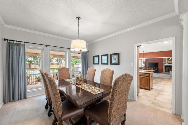 1817 Altacrest Drive, Grapevine, TX 76051