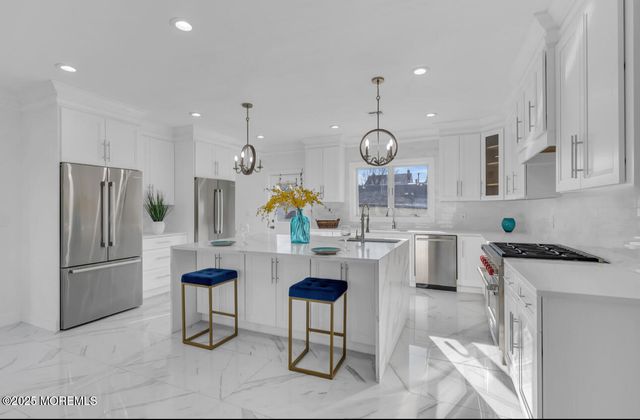 1 Private Drive, Elberon, NJ 07740