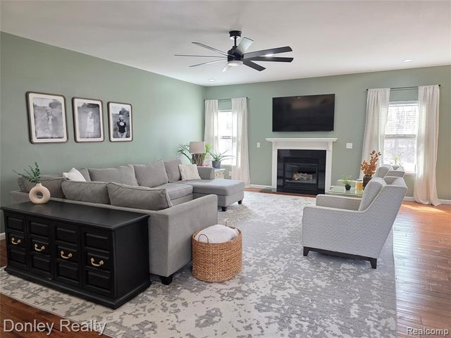 10376 Valley Drive, Goodrich, MI 48438