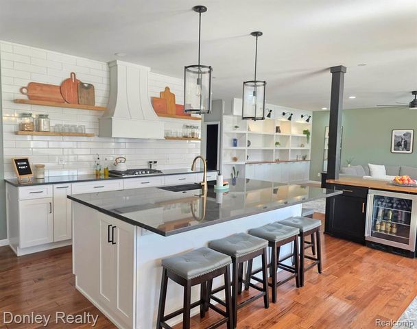 10376 Valley Drive, Goodrich, MI 48438