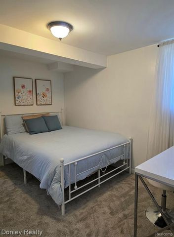 10376 Valley Drive, Goodrich, MI 48438