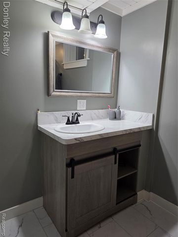 10376 Valley Drive, Goodrich, MI 48438