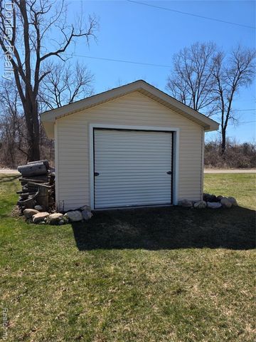 10376 Valley Drive, Goodrich, MI 48438