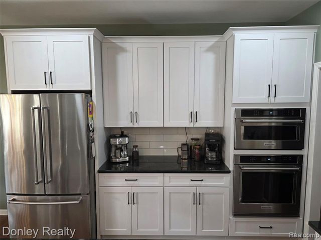 10376 Valley Drive, Goodrich, MI 48438