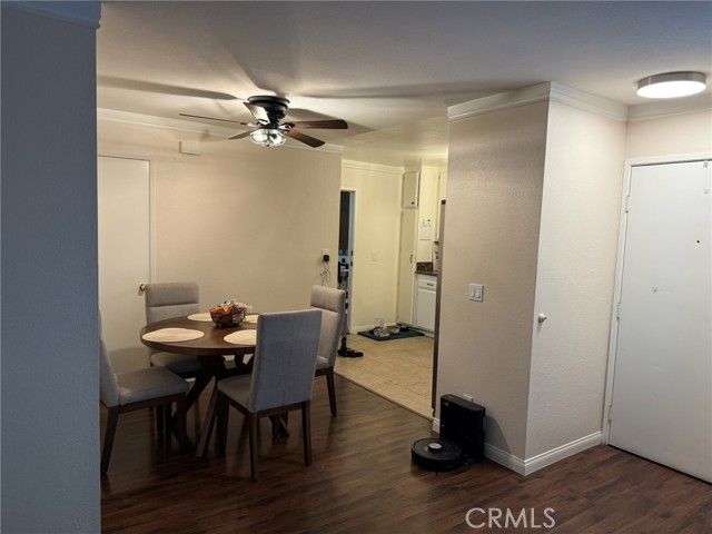 21203 Trumpet Drive 103, Newhall (santa Clarita), CA 91321