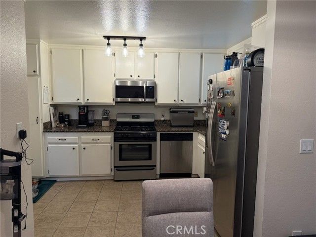 21203 Trumpet Drive 103, Newhall (santa Clarita), CA 91321