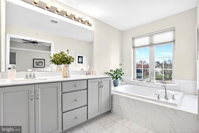 250 KESTREL CT, Kennett Square, PA 19348