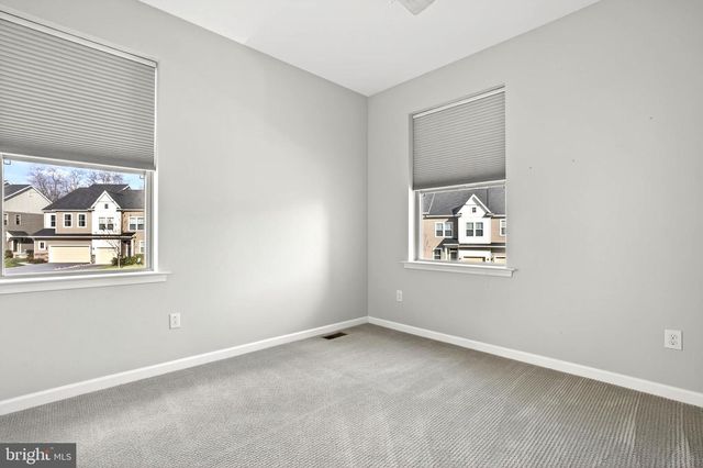 250 KESTREL CT, Kennett Square, PA 19348