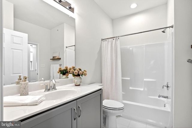 250 KESTREL CT, Kennett Square, PA 19348