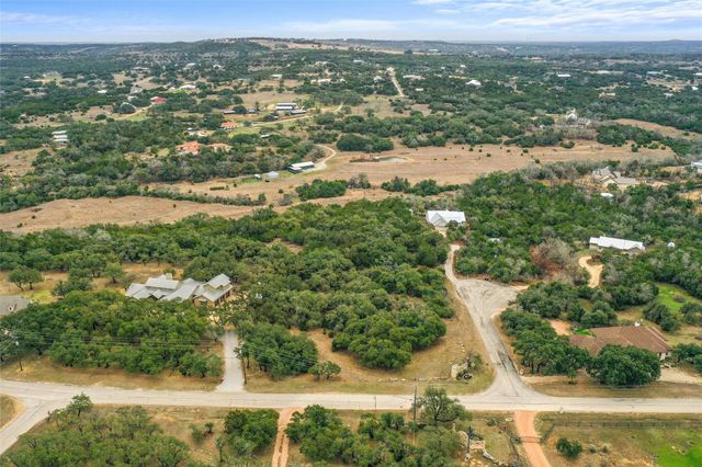 1080 Beauchamp RD, Dripping Springs, TX 78620