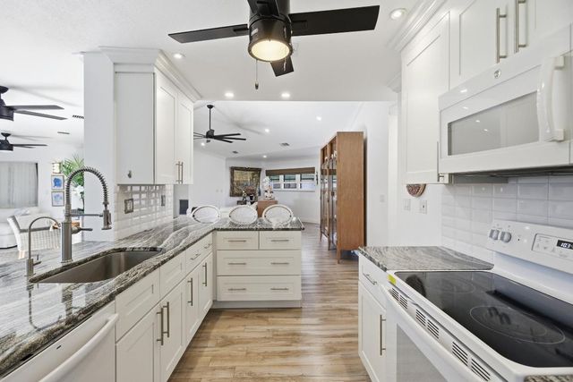 1127 E Seminole Avenue 24b, Jupiter, FL 33477