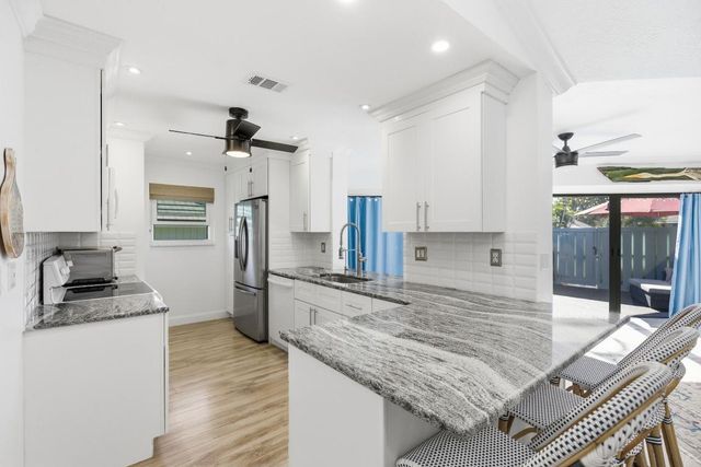 1127 E Seminole Avenue 24b, Jupiter, FL 33477