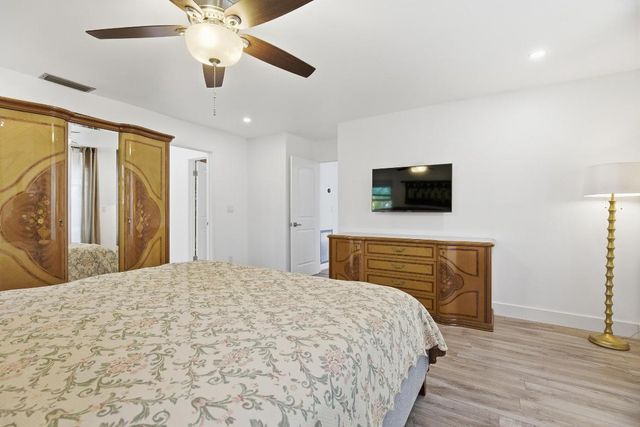 1127 E Seminole Avenue 24b, Jupiter, FL 33477