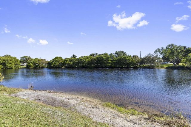 1127 E Seminole Avenue 24b, Jupiter, FL 33477