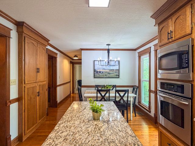 36 Summer Pl, Hattiesburg, MS 39402