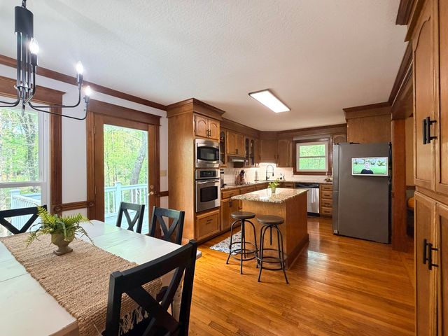 36 Summer Pl, Hattiesburg, MS 39402