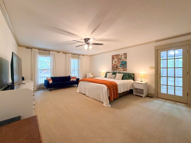 36 Summer Pl, Hattiesburg, MS 39402