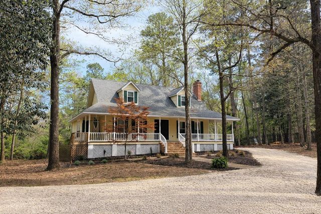 36 Summer Pl, Hattiesburg, MS 39402