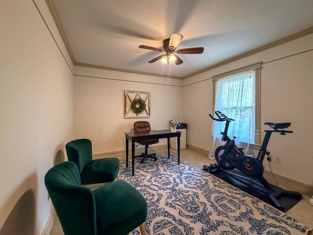 36 Summer Pl, Hattiesburg, MS 39402