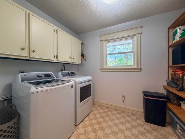 36 Summer Pl, Hattiesburg, MS 39402