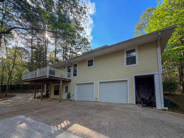 36 Summer Pl, Hattiesburg, MS 39402