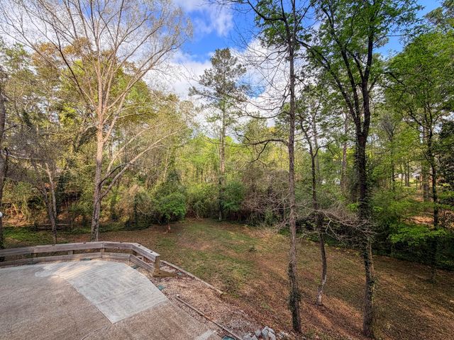 36 Summer Pl, Hattiesburg, MS 39402