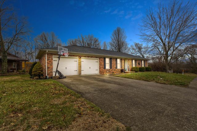 916 Stratton Lane, Winchester, KY 40391
