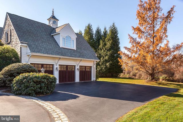 152 GRUBB RD, Malvern, PA 19355