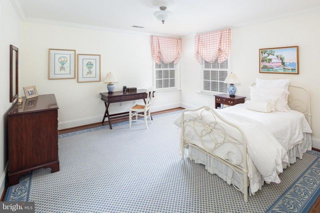 152 GRUBB RD, Malvern, PA 19355