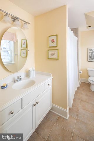 152 GRUBB RD, Malvern, PA 19355