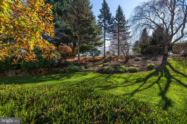 152 GRUBB RD, Malvern, PA 19355