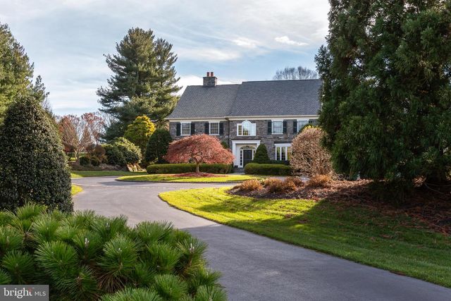 152 GRUBB RD, Malvern, PA 19355