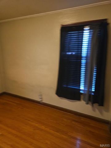 1067 Melvin Avenue, St Louis, MO 63137