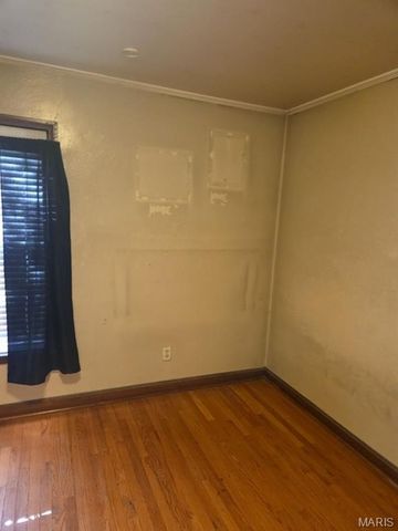 1067 Melvin Avenue, St Louis, MO 63137