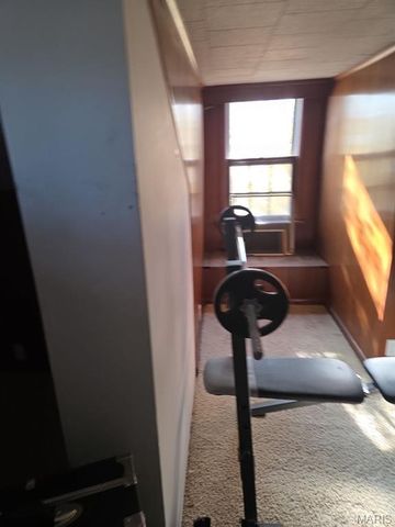 1067 Melvin Avenue, St Louis, MO 63137