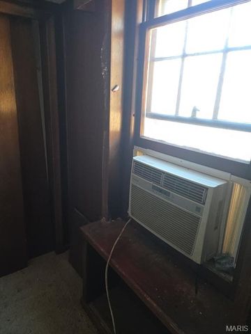 1067 Melvin Avenue, St Louis, MO 63137