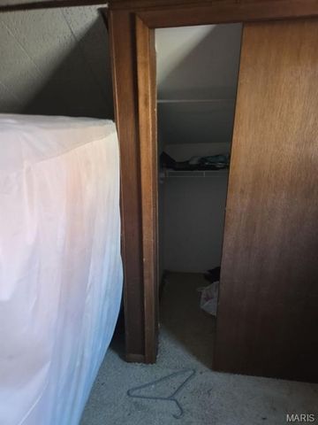 1067 Melvin Avenue, St Louis, MO 63137