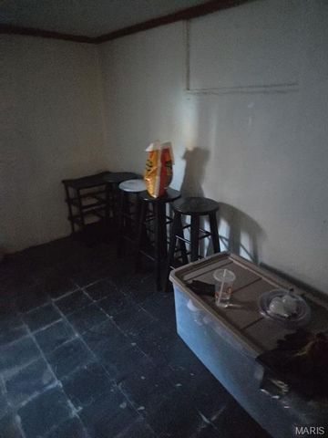 1067 Melvin Avenue, St Louis, MO 63137