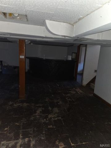 1067 Melvin Avenue, St Louis, MO 63137