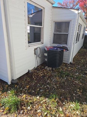 1067 Melvin Avenue, St Louis, MO 63137