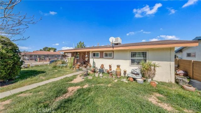 1549 Elizabeth Lake, Palmdale, CA 93551