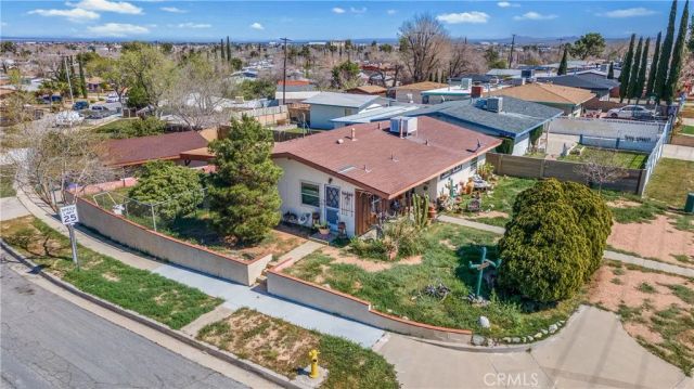 1549 Elizabeth Lake, Palmdale, CA 93551